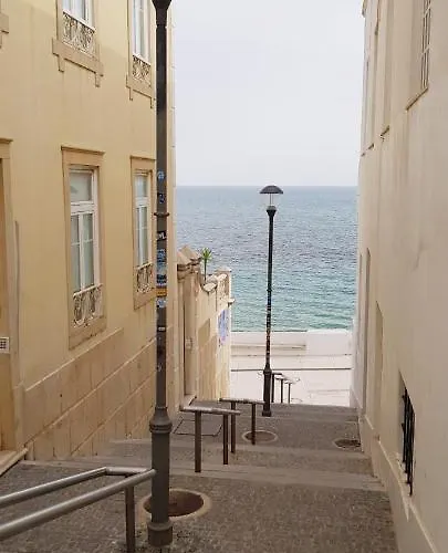 Albufeirasun, Arrive As A Guest Leave As A Friend. * Albufeira