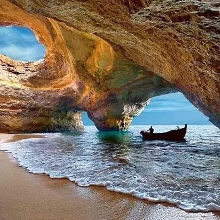 Albufeirasun, Arrive As A Guest Leave As A Friend. Апартаменты *