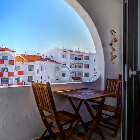 Albufeirasun, Arrive As A Guest Leave As A Friend. Апартаменты